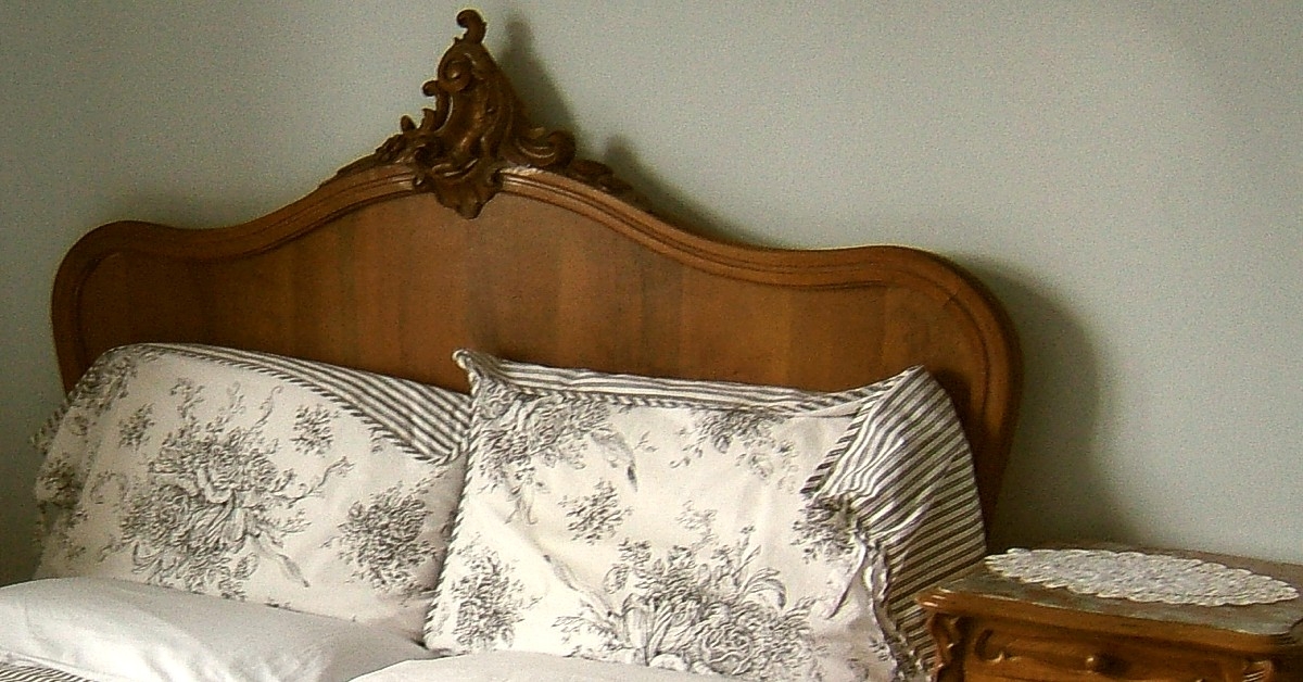 Antique-French-Louis XV-walnut-bed-pot cupboard