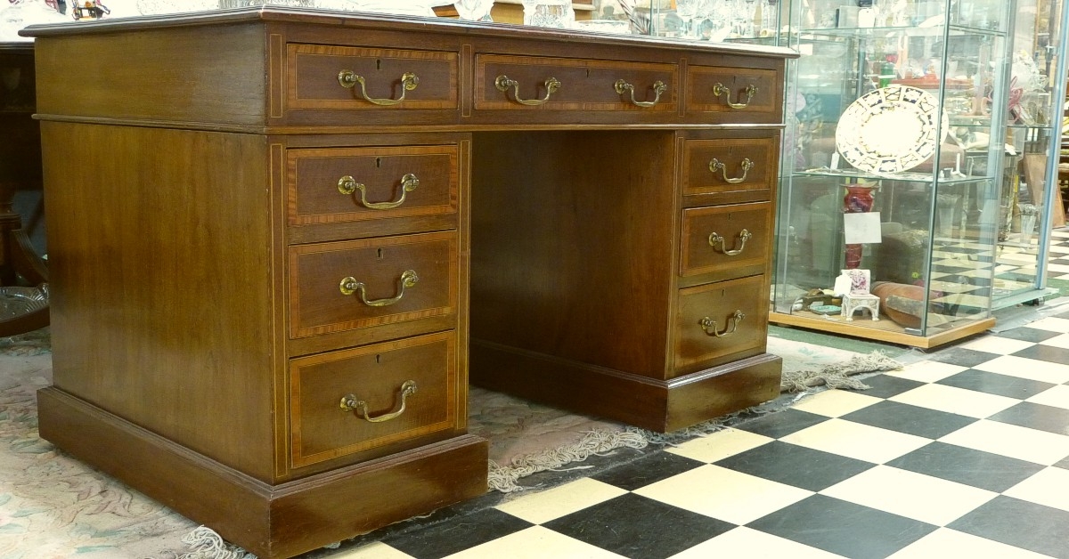 Antique-Edwardian-kneehole-desk